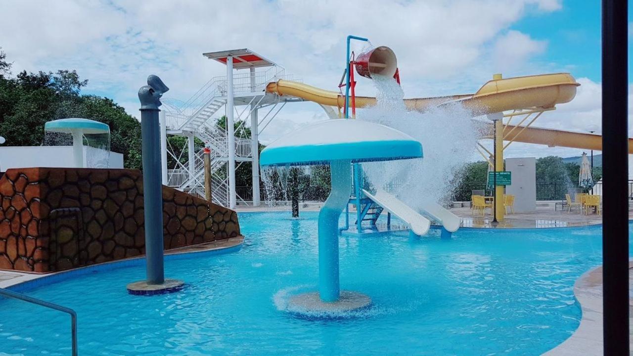 Resort Do Lago Apart Caldas Novas Exterior foto